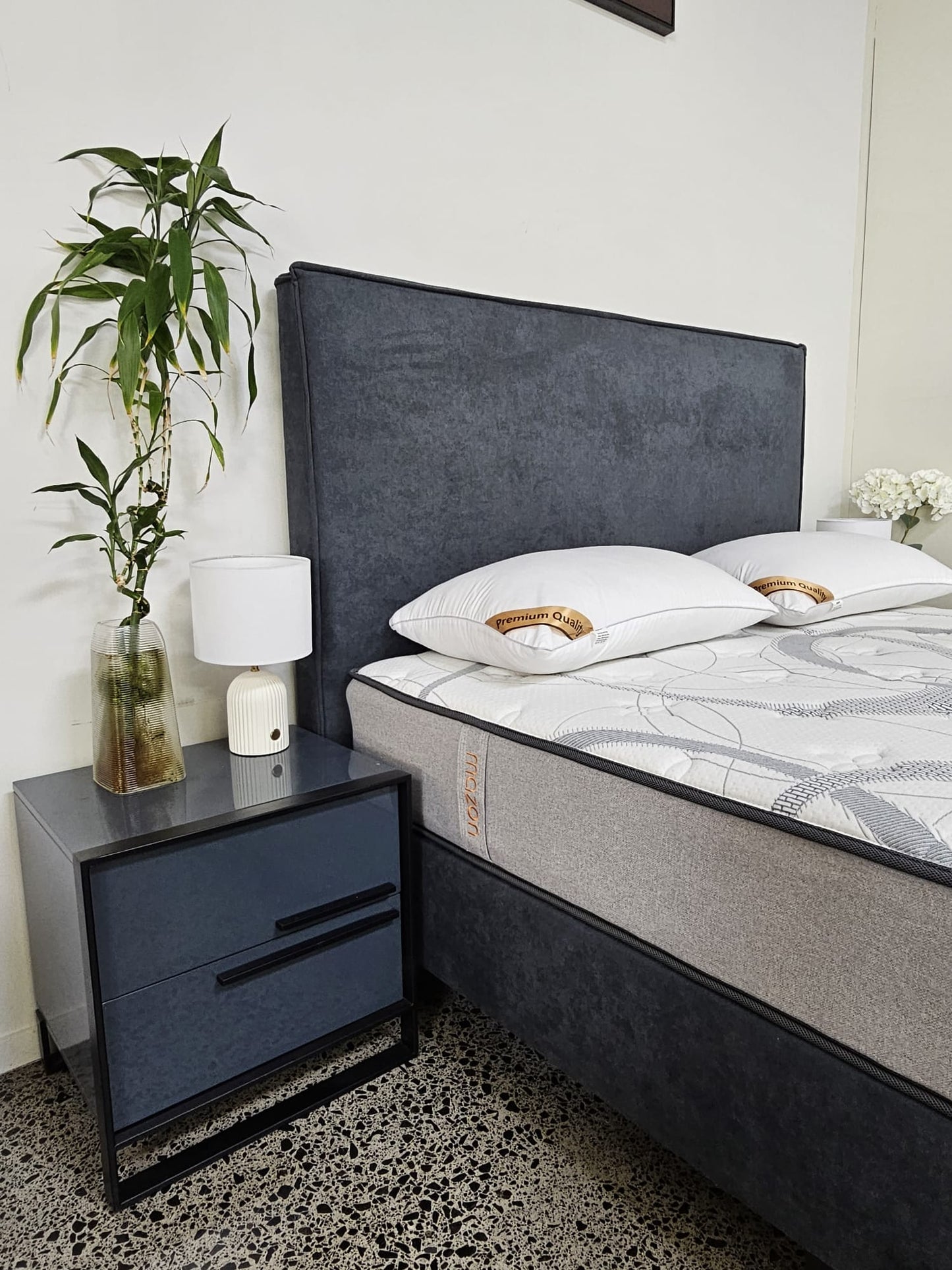 Queen Bed